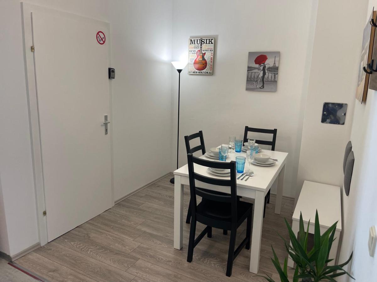 Peaceful Apartment For 4 Vienna Luaran gambar